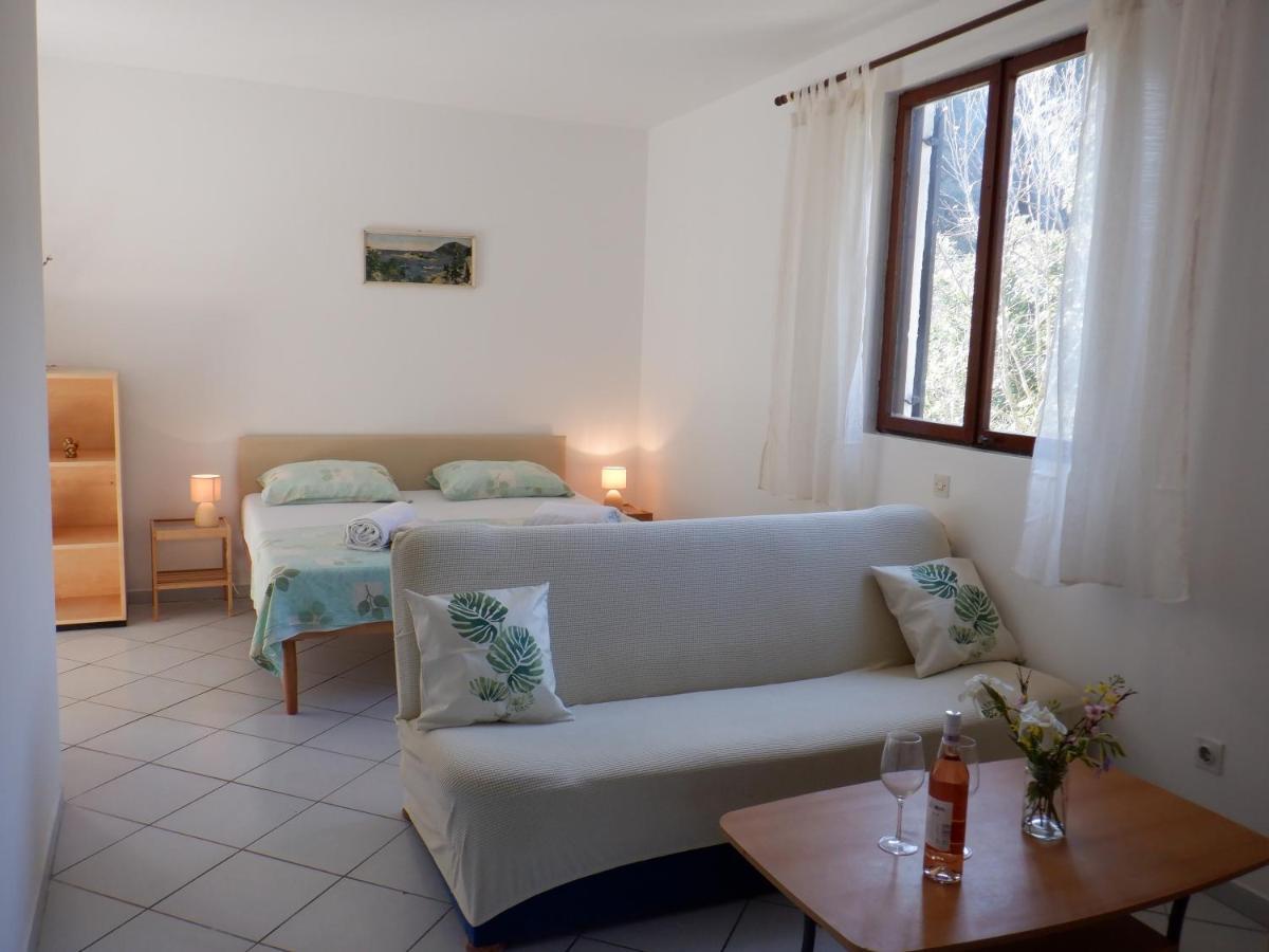 Podskoj Apartments Saplunara Εξωτερικό φωτογραφία